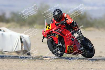 media/Nov-16-2025-Race Pace (Sun) [[8c5fa54630]]/Verified Riders/2-Turn 7 (945am)/